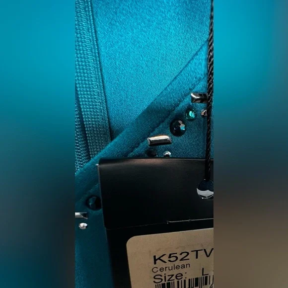 St. John Turquoise Embellished Ensemble 3 piece,pants size 10 blouse size large - Picture 6 of 17